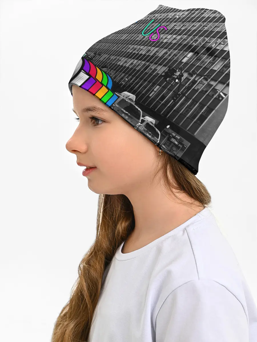 Детская шапка / Among Us по улицам Нью-Йорка