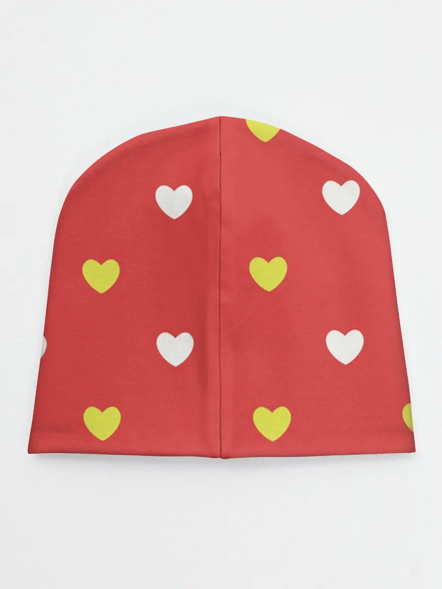 Детская шапка / Сердечки на красном паттерн