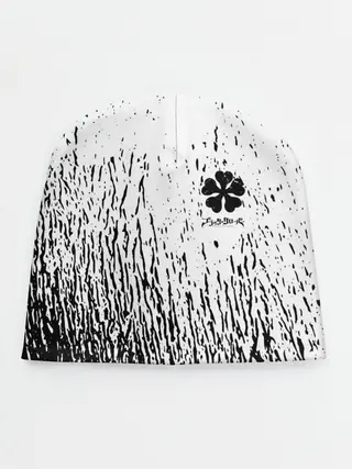 Детская шапка / Черный клевер на едко белом фоне