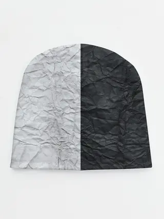 Детская шапка / Мятая Черно-Белая Бумага
