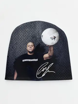 Детская шапка / Roberto Carlos | Подпись