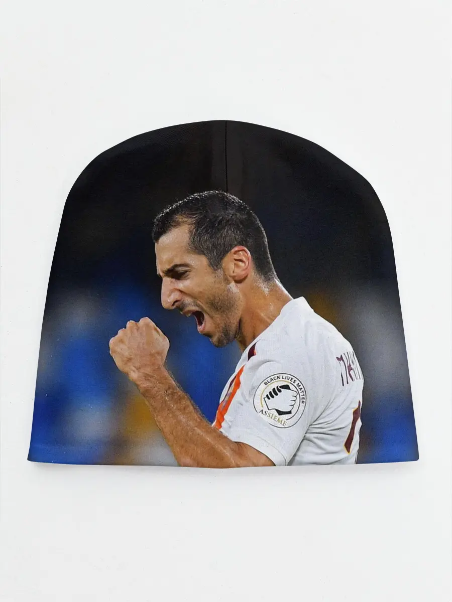 Детская шапка / Генрих Мхитарян