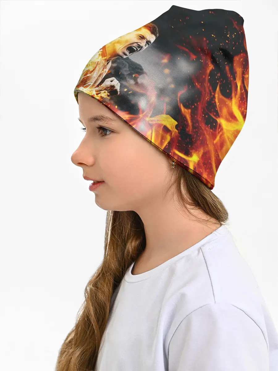 Детская шапка / РОБЕРТ ЛЕВАНДОВСКИ / ОГОНЬ