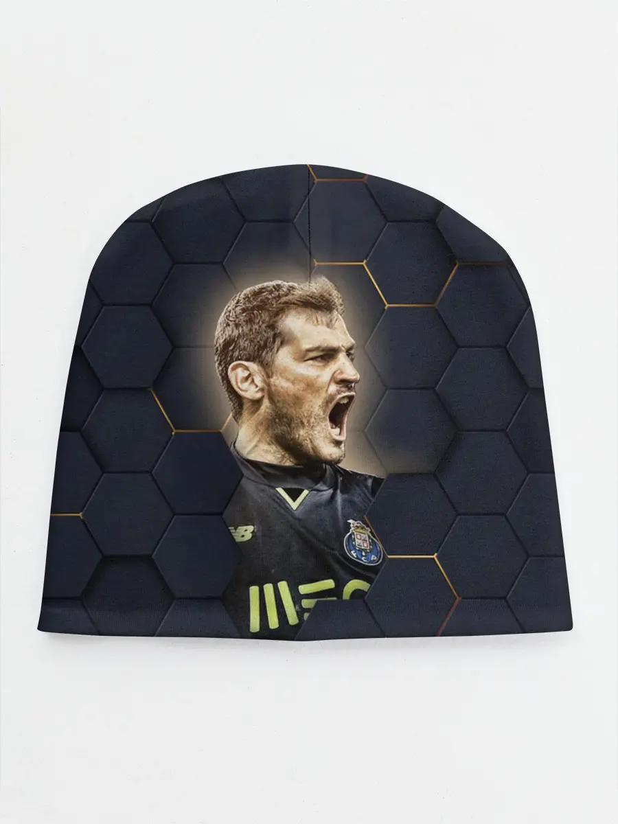 Детская шапка / Iker Casillas