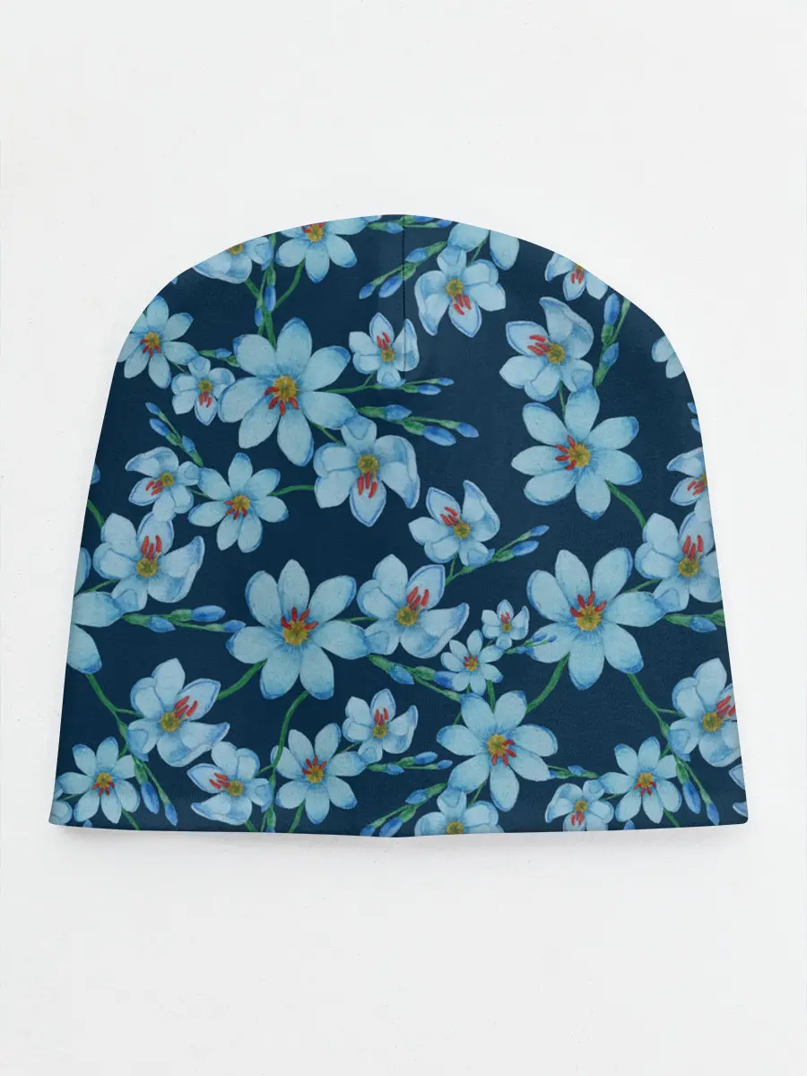 Детская шапка / Иксии не темно синем фоне