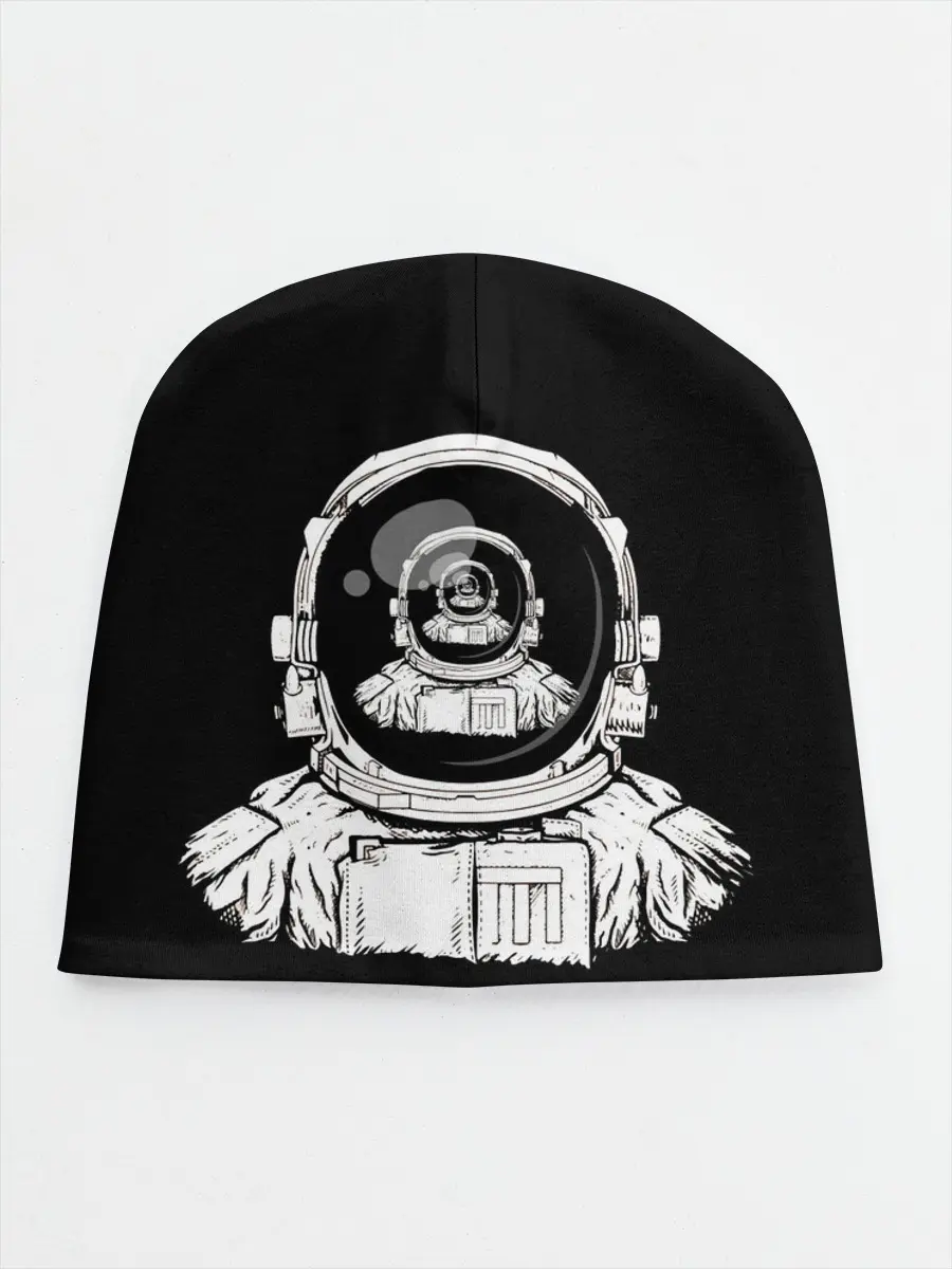 Детская шапка / Скафандр с отражением его же