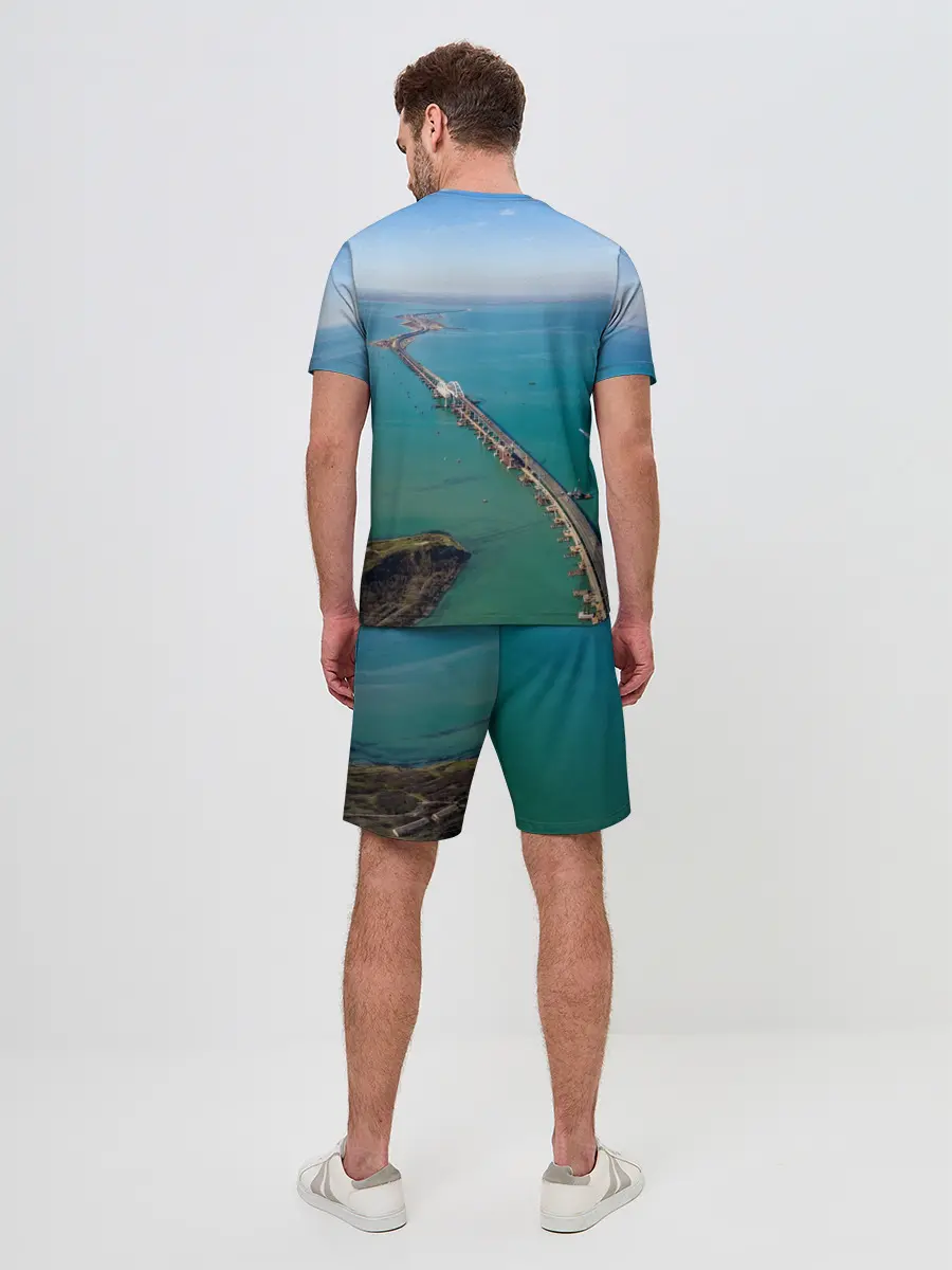 Мужской костюм с шортами / Крымский мост