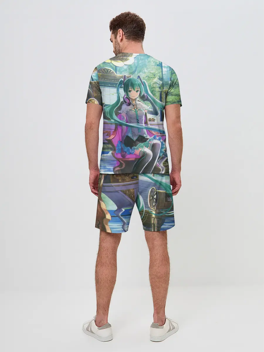 Мужской костюм с шортами / Мика Хацуне за фортепиано