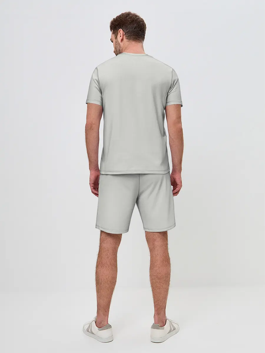 Мужской костюм с шортами / Лис Вцепился