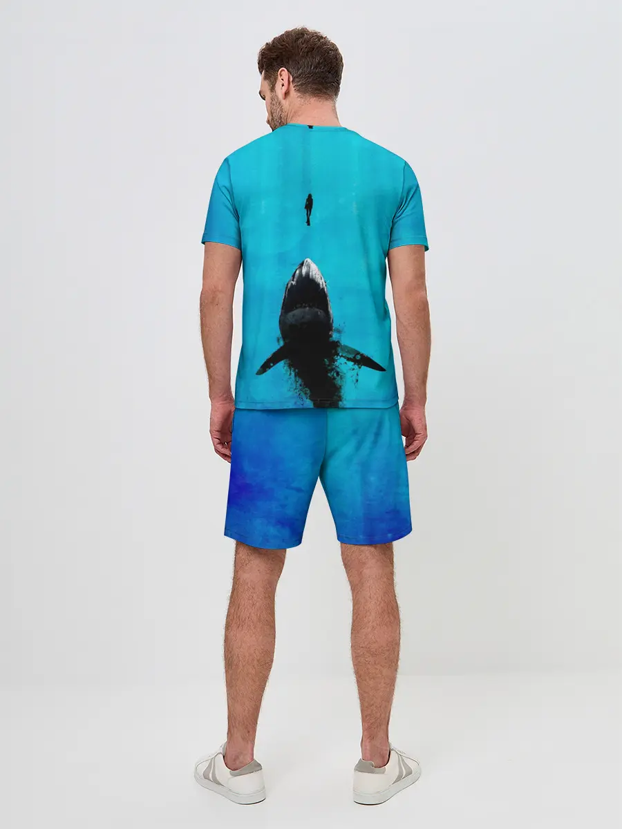 Мужской костюм с шортами / Акула на охоте