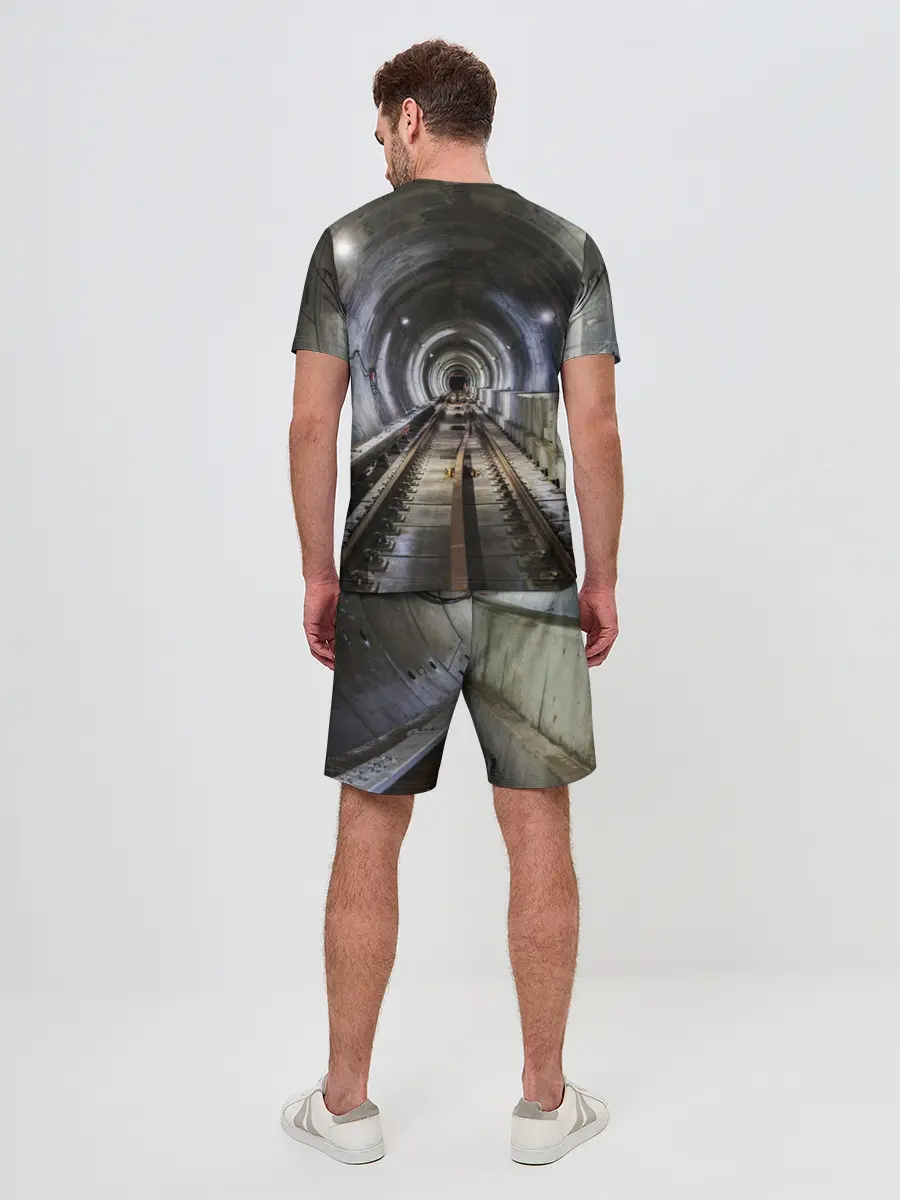 Мужской костюм с шортами / METRO EXODUS