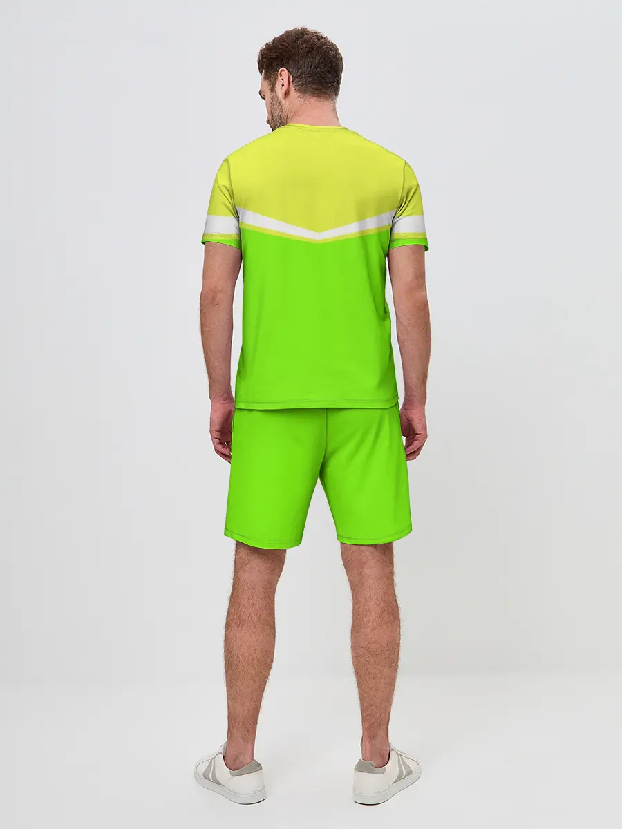 Мужской костюм с шортами / Угол зеленый