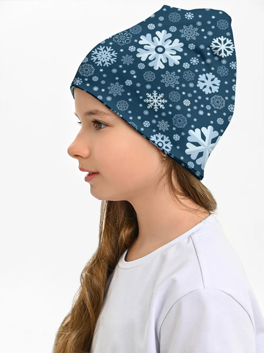 Детская шапка / Новогодние снежинки, новый год