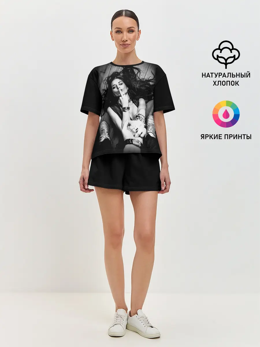 Женская пижама с шортами / Девушка