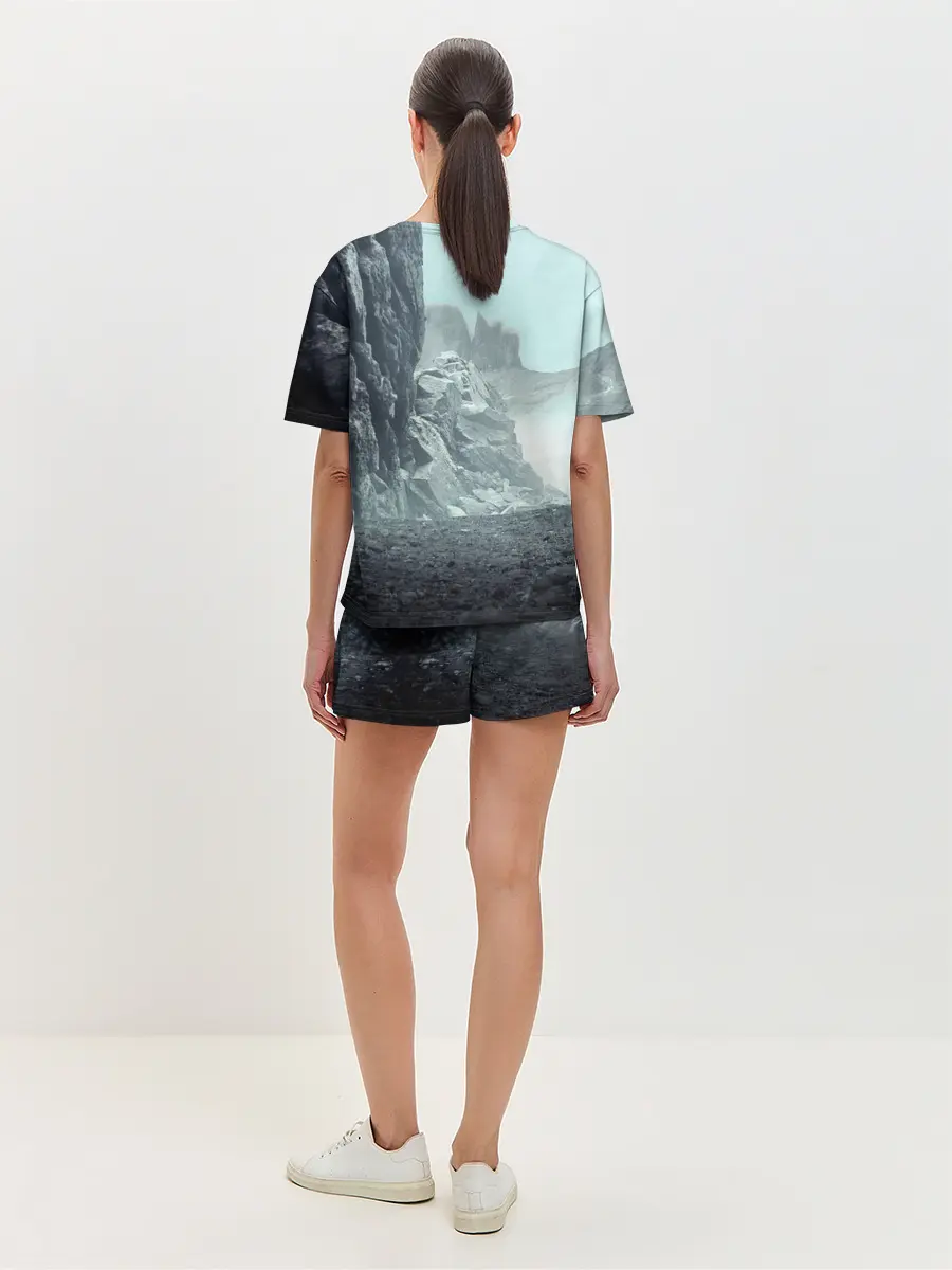 Женская пижама с шортами / Волк в горах