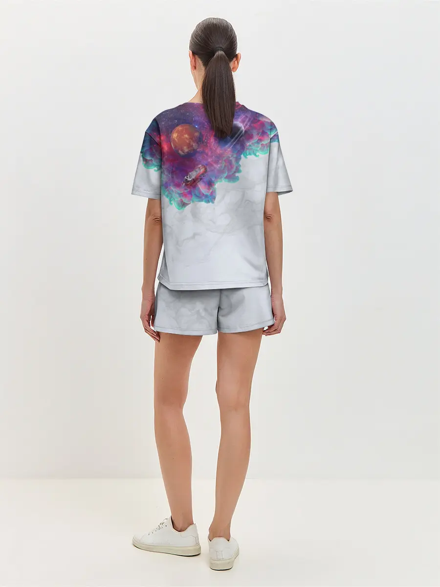 Женская пижама с шортами / Илон Маск курит космос