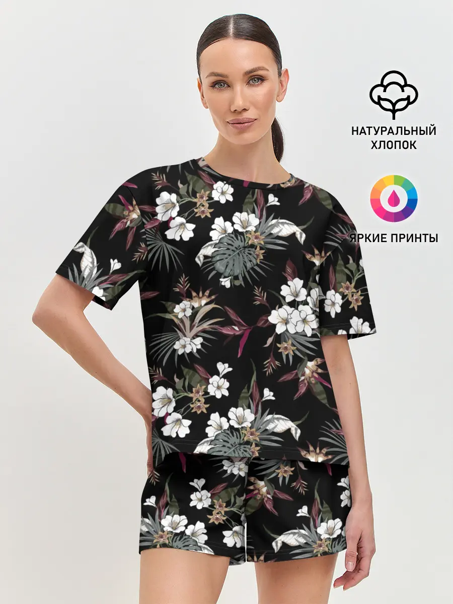 Женская пижама с шортами / Белые цветы