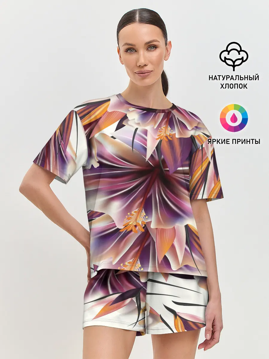 Женская пижама с шортами / Необычный цветок