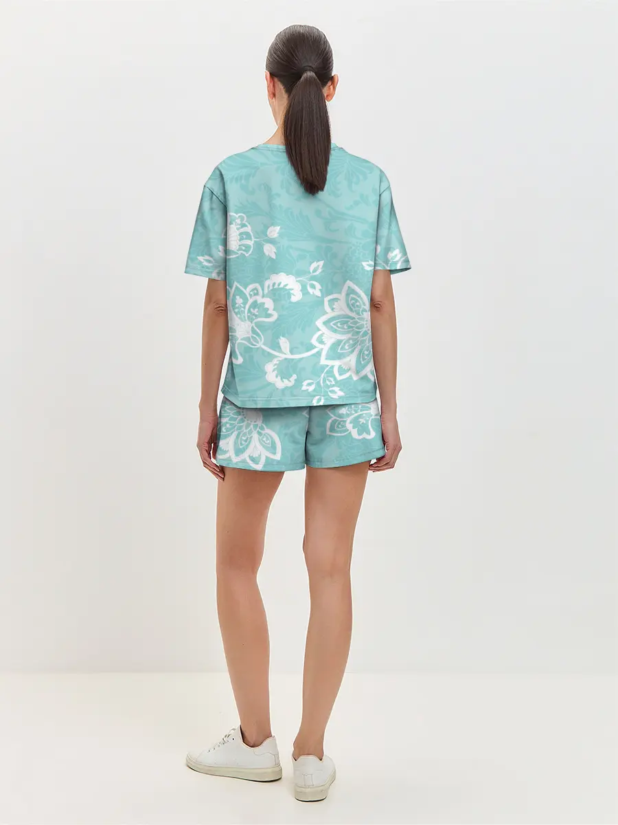Женская пижама с шортами / Кружевные цветы