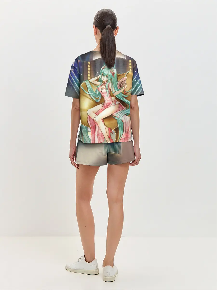 Женская пижама с шортами / Hatsune Moku на троне