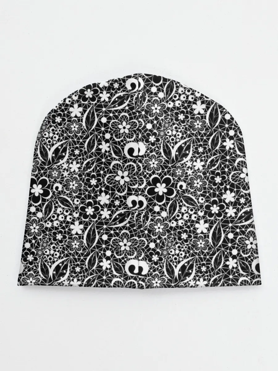 Детская шапка / Кружевной черно белый узор
