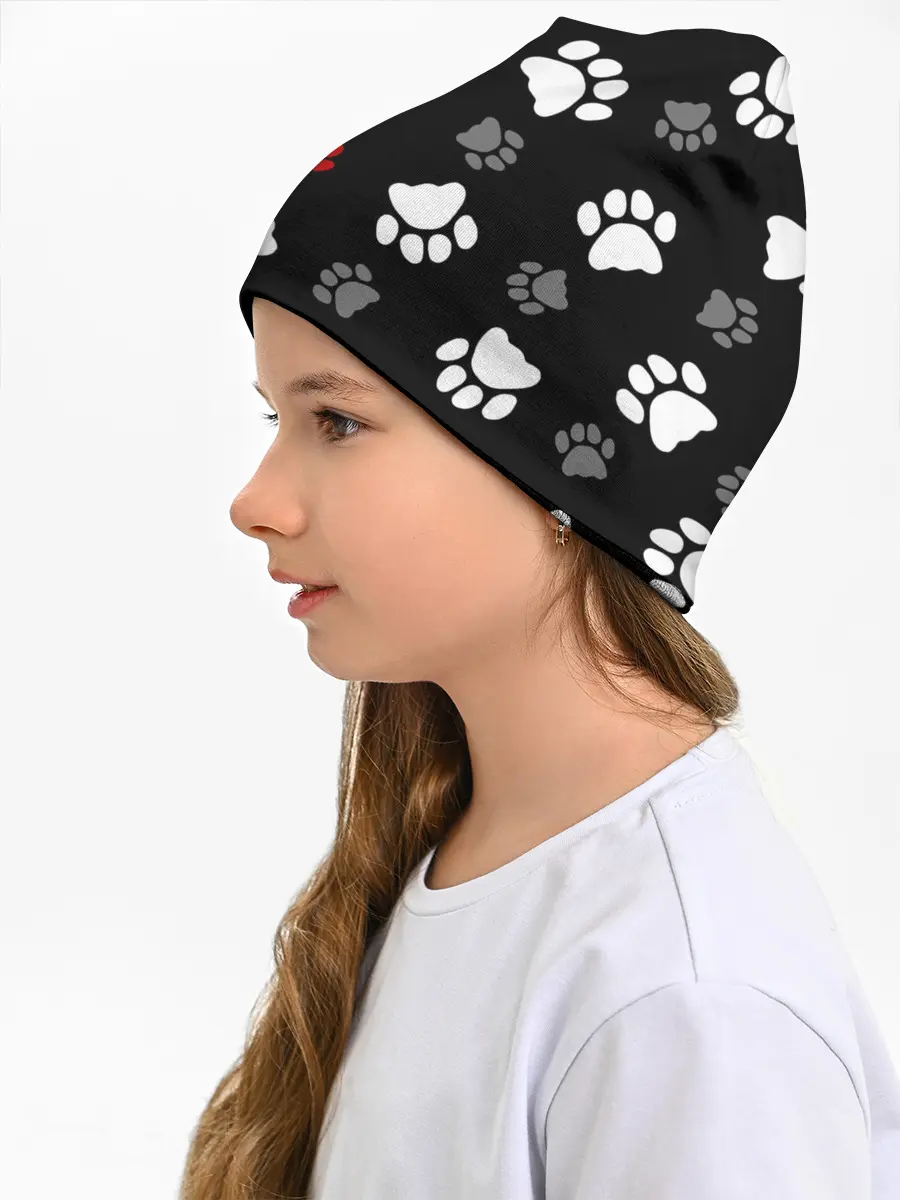 Детская шапка / Следы лап