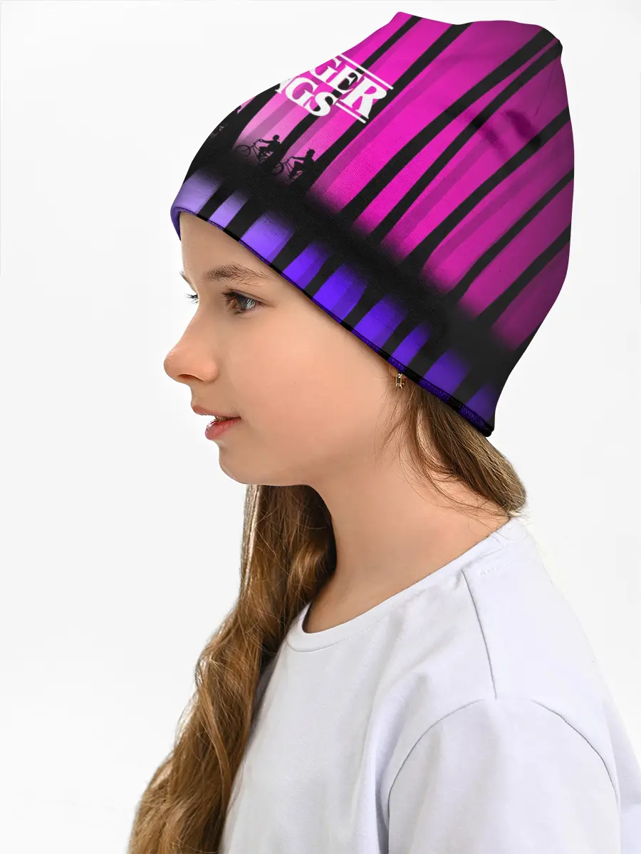 Детская шапка / Очень странные дела