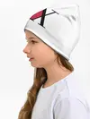 Детская шапка / XX посередине красное на белом