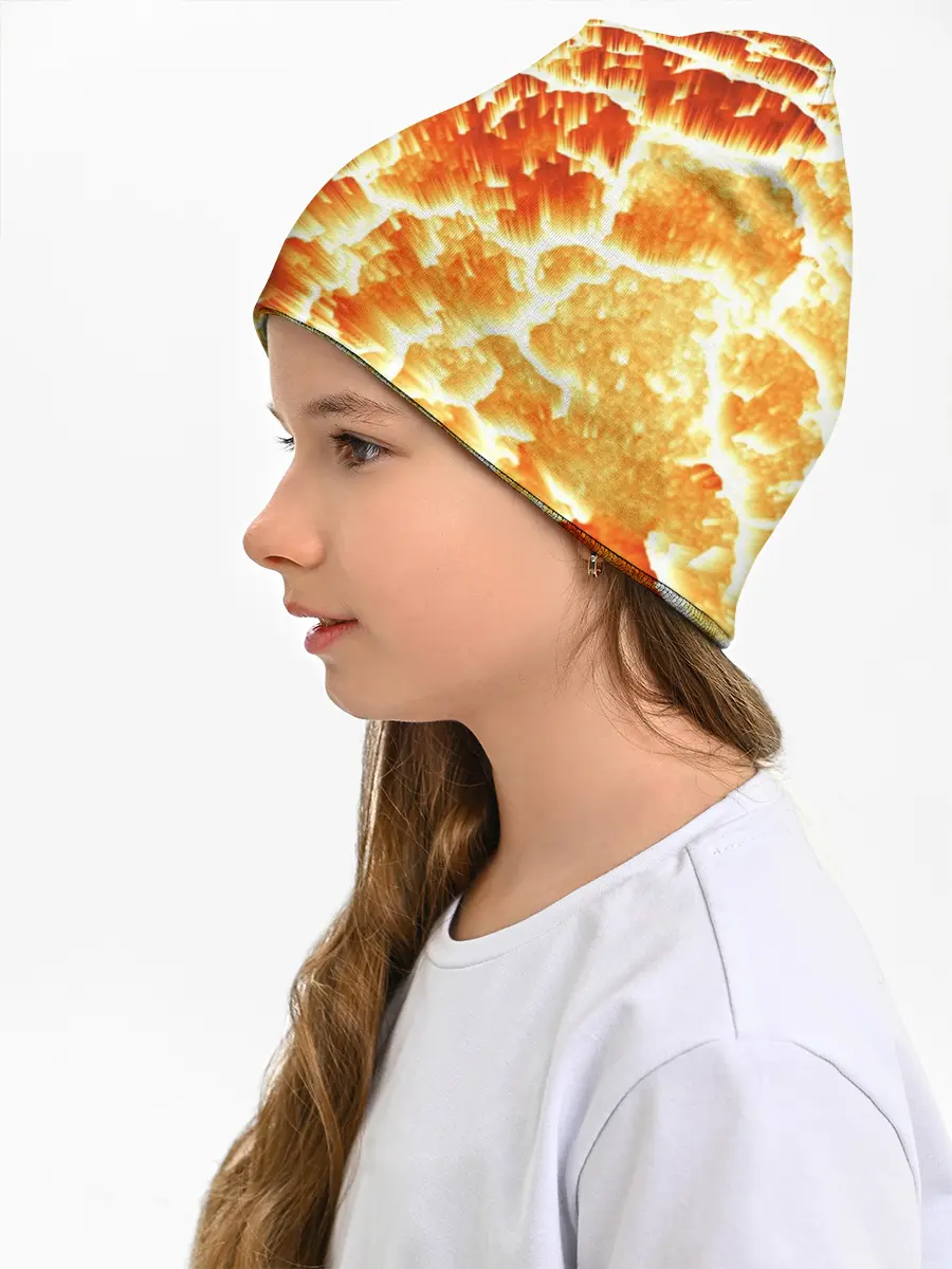 Детская шапка / Космический объект