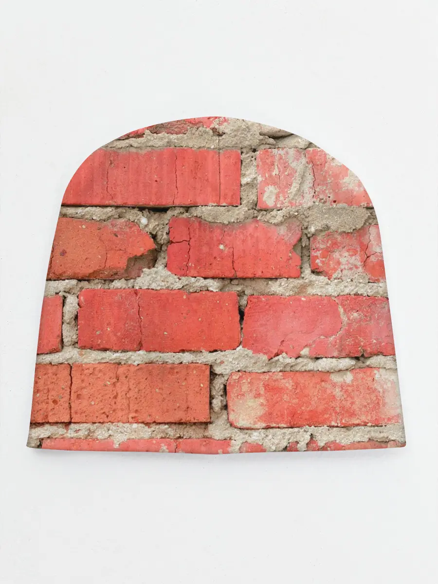 Детская шапка / Кирпичная стена