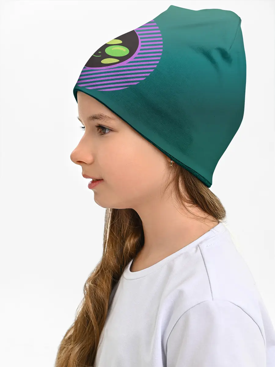 Детская шапка / Инопланетяша на зеленом фоне