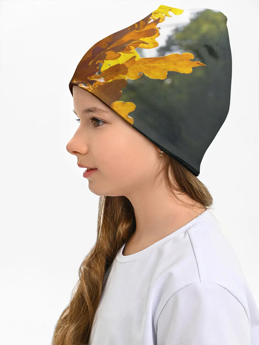 Детская шапка / Букет из осенних листьев