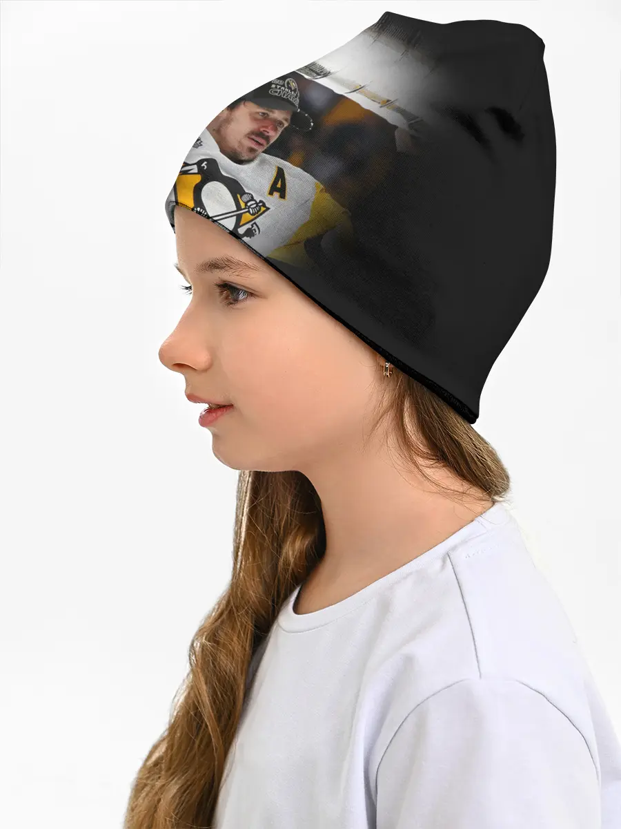 Детская шапка / Евгений Малкин