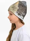 Детская шапка / Волк лежит на снегу