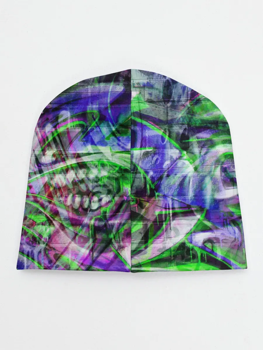 Детская шапка / Граффити на стене