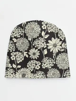 Детская шапка / Белые цветы