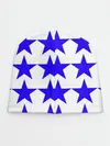 Детская шапка / Синие звёзды на белом фоне