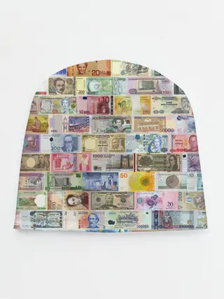 Детская шапка / Деньги мира