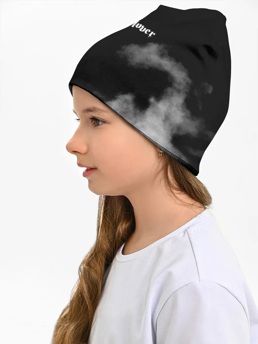 Детская шапка / Логотип Черного Клевера в дымке