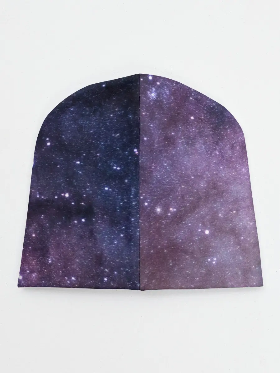 Детская шапка / идущий к реке