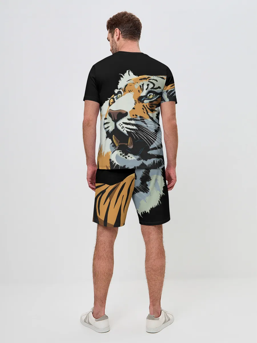 Мужской костюм с шортами / Тигр перед атакой