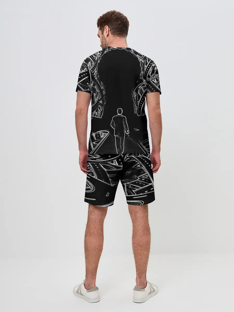 Мужской костюм с шортами / Дорога в некуда