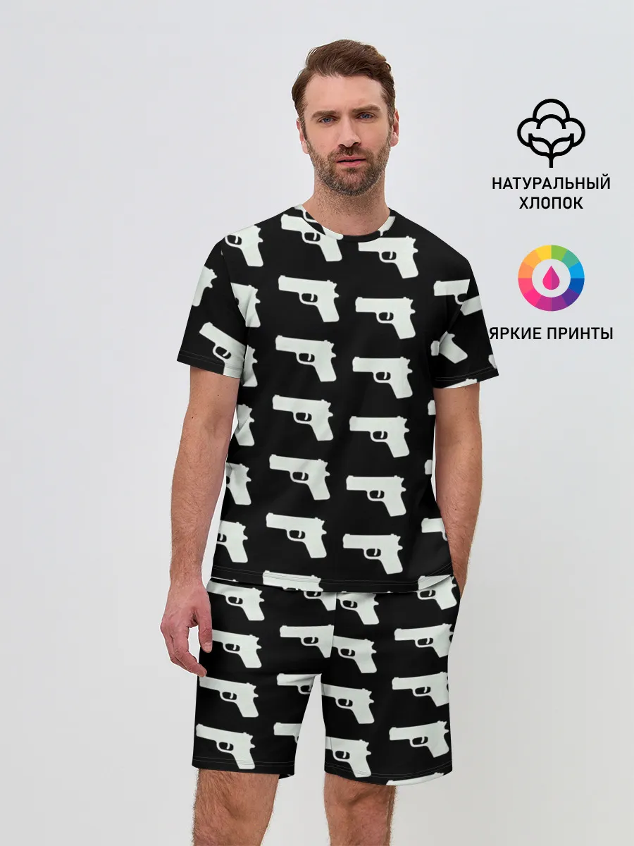 Мужской костюм с шортами / Пистолеты
