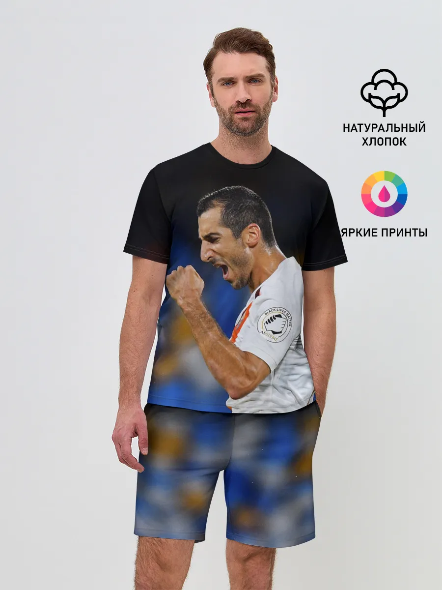 Мужской костюм с шортами / Генрих Мхитарян