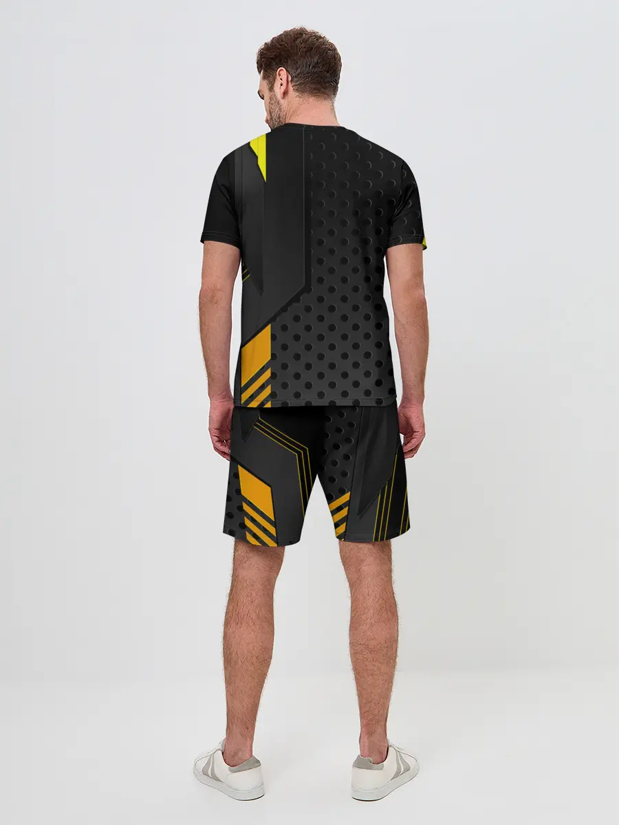 Мужской костюм с шортами / Mercedes-Benz