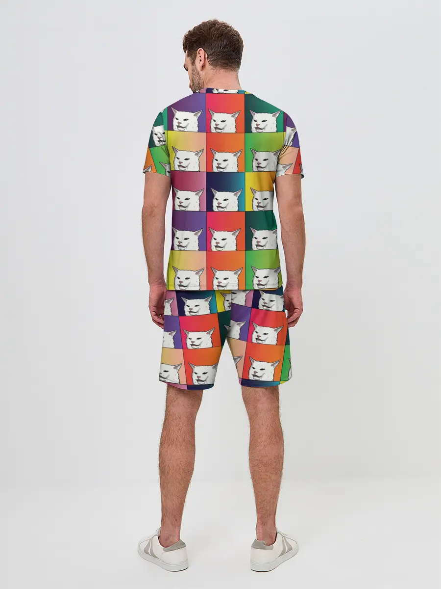 Мужской костюм с шортами / Woman Yelling at Cat