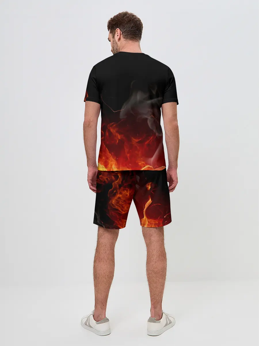 Мужской костюм с шортами / Все идет по плану