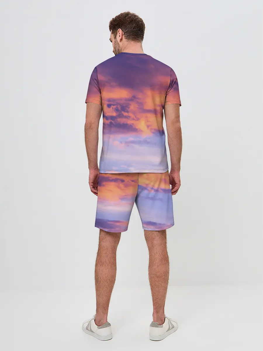 Мужской костюм с шортами / В небе