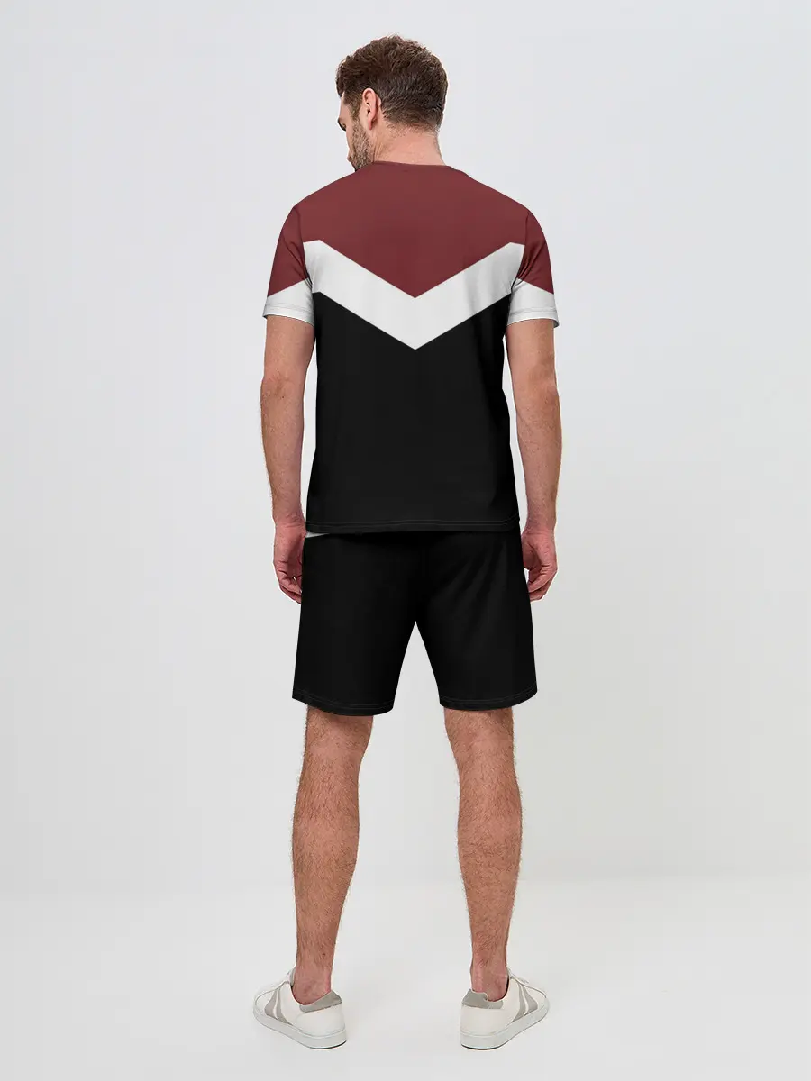 Мужской костюм с шортами / Простота