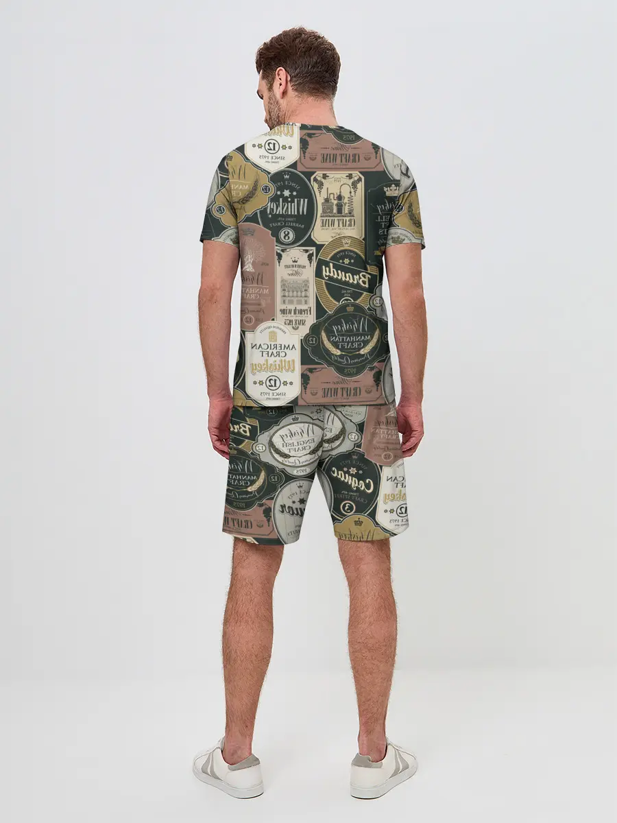 Мужской костюм с шортами / Этикетки мира Виски